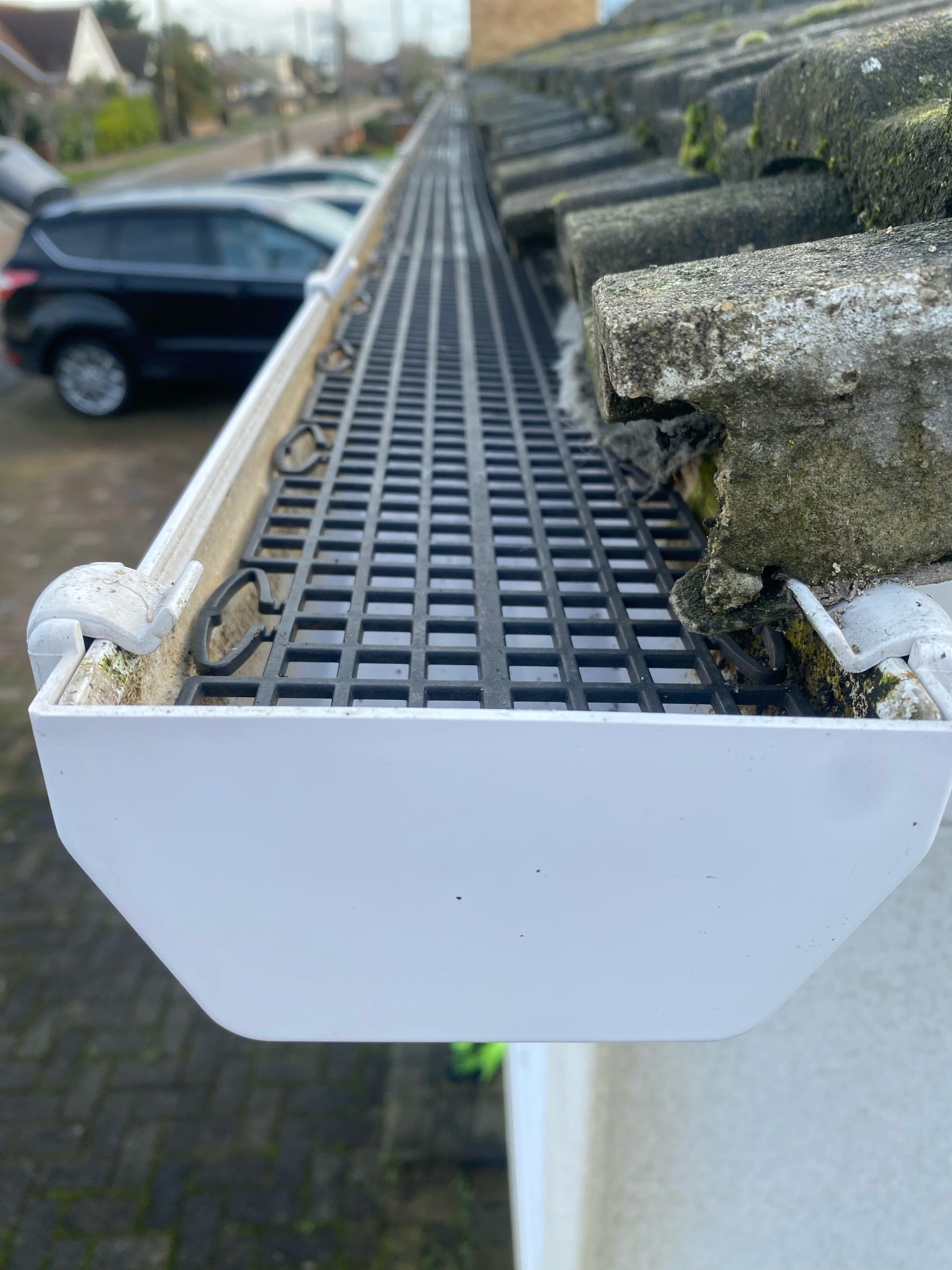 Clean Gutter Cleaning